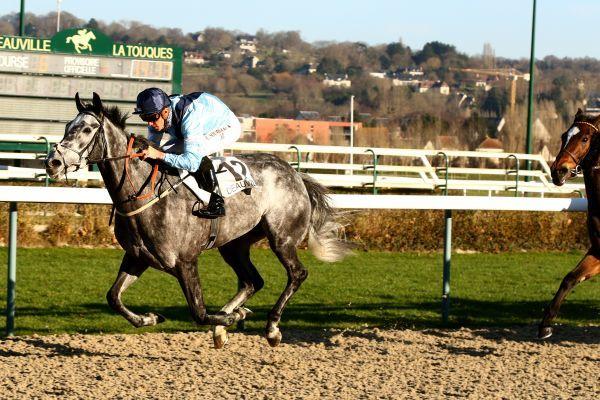 Prix Miss Satamixa (L) : British raider Realtra takes the spoils after long lay off Prix Miss Satamixa (L) : British raider Realtra takes the spoils after long lay off