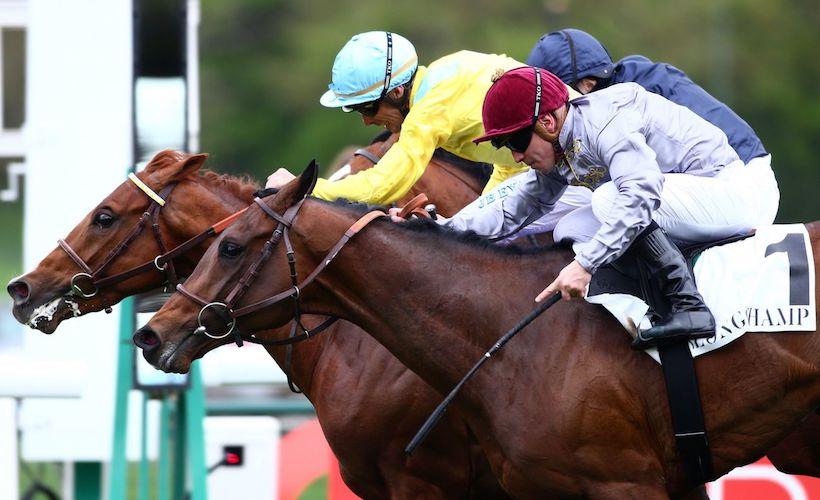 Dimanche en luttes à ParisLongchamp