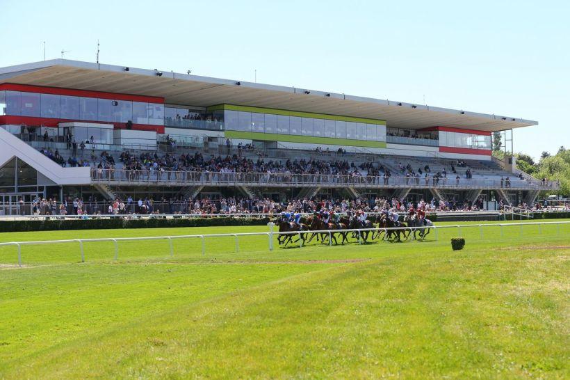 Reprogrammation des courses annulées jeudi à Lyon-Parilly Reprogrammation des courses annulées jeudi à Lyon-Parilly