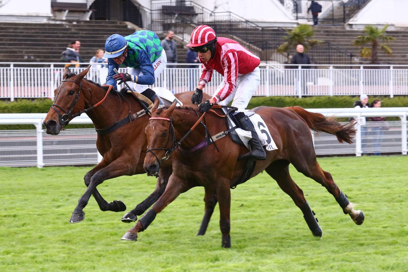 Docteur de Ballon beats the odds