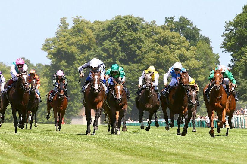 Le défilé du Prix de Diane Longines