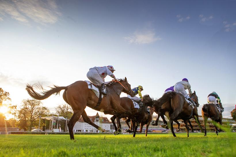 415 engagés autour du Qatar Prix de l'Arc de Triomphe 415 engagés autour du Qatar Prix de l'Arc de Triomphe