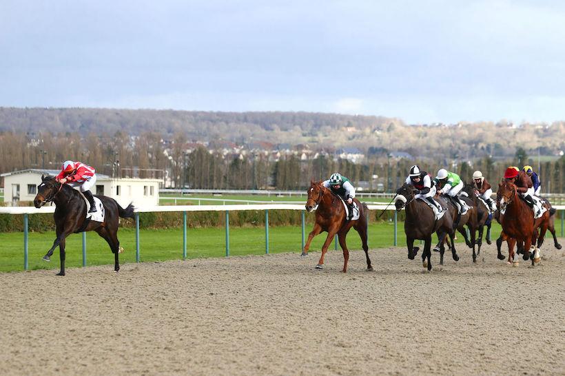 Machete gagne sur l'hippodrome de Deauville-Touques, le 5 février 2022.