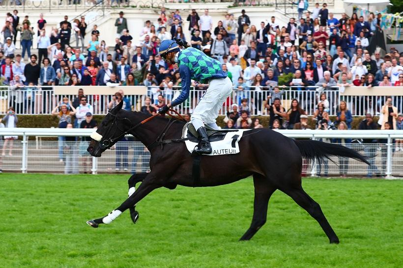 Losange Bleu remporte facilement le Prix Aguado