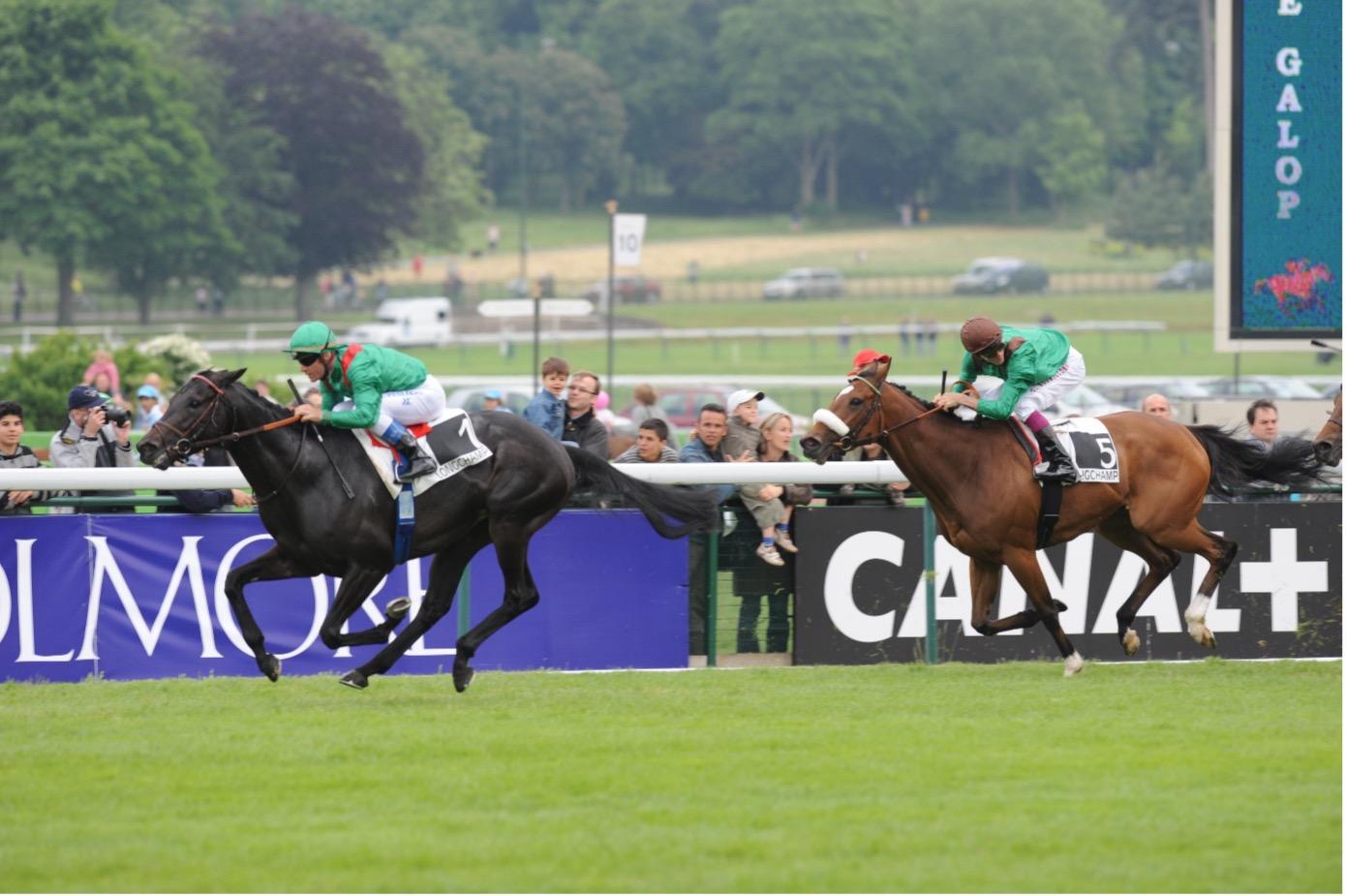 Sageburg wins the Prix d’Ispahan in 2008