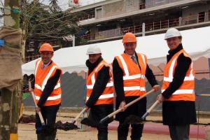 A new flag hoisted on Longchamp