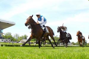 Terrakova aims Diane Longines