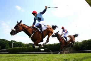 Whetstone reste au sommet