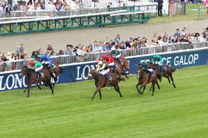 Moussac Longines: English raider Azano toughs it out Moussac Longines: English raider Azano toughs it out