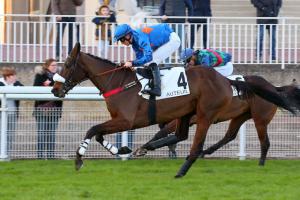 Victoire de Theleme devant Hermes Baie dans le Prix Juigné (Gr3), sur les haies de l'hippodrome d'Auteuil, dimanche 6 mars 2022 à Paris.