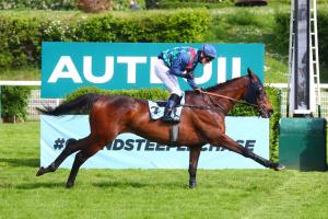 Poly Grandchamp se rappelle à notre bon souvenir